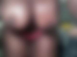 Coco Dethick's Live Sex Cam Show