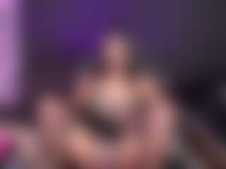 Live cam show with AmberGlowing - College on Streamer API