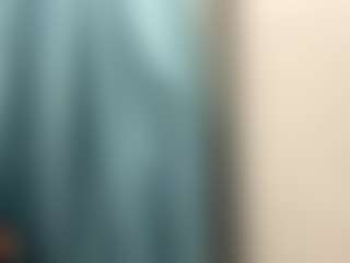 Live cam show with Julia - Camel Toe on madthumbs