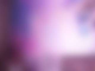Live cam show with Demisinn - Petite MILF on Soda Cam
