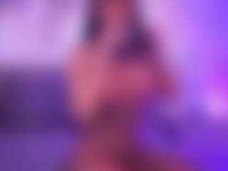 Demisinn MILF webcam performer live streaming