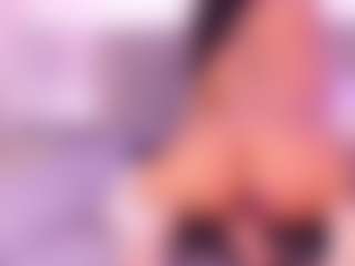 Live cam show with Demisinn - Dildo Or Vibrator MILF on Gym Cam Girls