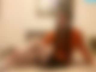 Live cam show with JoelleMorise - Teen (18+) on Streamer API