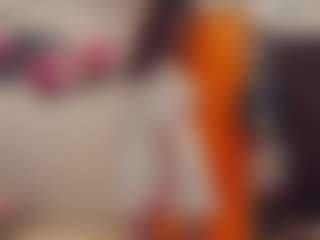 Live cam show with JoniStellings - Public BBW on StripNow