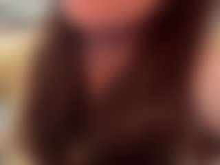 Live cam show with JoniStellings - New Brown Eyes on WildCum