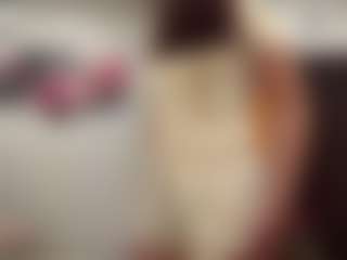 Live cam show with JoniStellings - Teasing on Camsoda