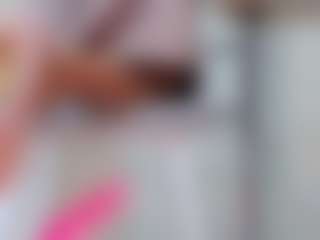 Show de cam en vivo con KrissLoveSnort - Cuckold en Camsoda
