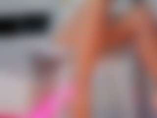 Live cam show with KrissLoveSnort - Cuckold on Fit Hotties