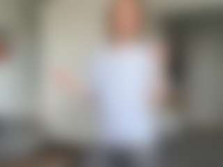 Live cam show with malvinatoken - Natural on https://playwithruby.com