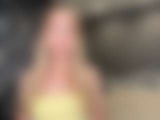 Live cam show with RomaKersey - Bedroom Blonde Hair on Mixed Magazine Live