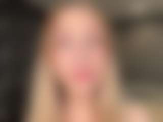Live cam show with RomaKersey - New Spank on crypto-cams