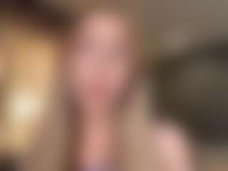 Live cam show with RomaKersey - Facial Piercings on CamwithHer