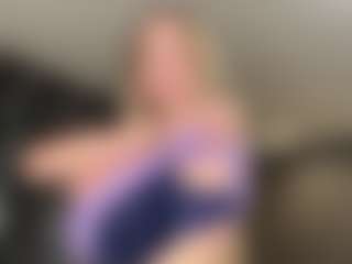 Live cam show with RomaKersey - Pornstar Public on Camming Site