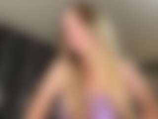 Live cam show with RomaKersey - Athletic Public on Camsoda
