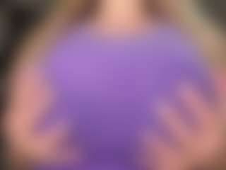 Live cam show with RomaKersey - Pornstar Bedroom on Hubzter Live