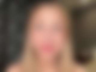 Live cam show with RomaKersey - Granny on CamwithHer