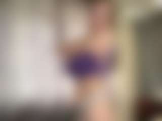 Live cam show with RomaKersey - Tease on Camsoda