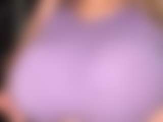 Live cam show with RomaKersey - Granny Blonde Hair on Latina Girls