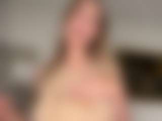 Live cam show with RomaKersey - Average on xDating