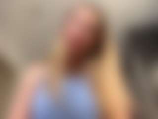 Live cam show with RomaKersey - Average on Camsoda