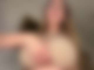 Live cam show with RomaKersey - Granny on fapnchat