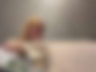 SeasonLabreck's Live Sex Cam Show