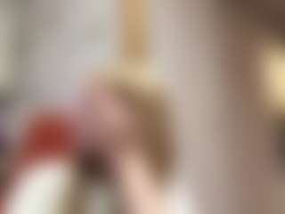 Live cam show with SeasonLabreck - Pornstar Tease on StripNow