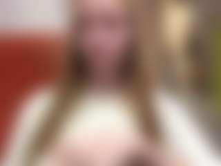 SeasonLabreck's Live Sex Cam Show