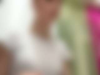 SeasonLabreck's Live Sex Cam Show