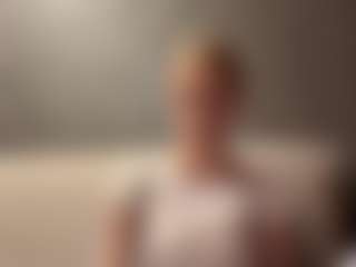 SeasonLabreck's Live Sex Cam Show