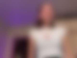 Live cam show with TonyaDellaratta - Teen (18+) on Lustler
