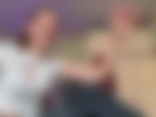 Live cam show with TonyaDellaratta - Erotic Dance on livesuperchat.net