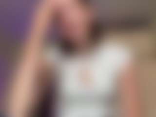 Live cam show with TonyaDellaratta - College Teen (18+) on StripNow