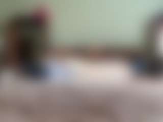 Live cam show with TonyaDellaratta - Skinny on Camsoda