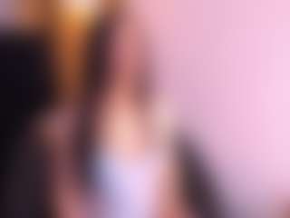 Live cam show with Zafira-Cass - Camel Toe on live.xbliss.ai