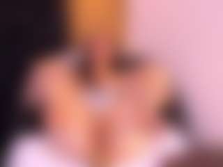 Live cam show with Zafira-Cass - Skinny on Camsoda