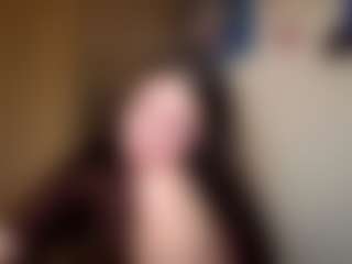 Live cam show with Niky - Hairy Pussy Latina on TeamSkeetLive