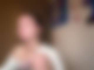 Live cam show with Niky - Mature Young Adult on Camsoda