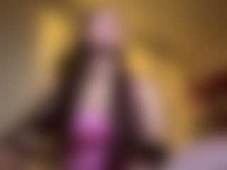 Live cam show with Niky - Mature Young Adult on friskycurves.com
