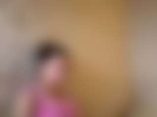 Live cam show with Niky - Public Mature on SxyPornLive
