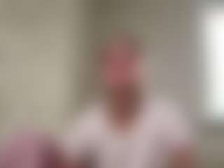 Spettacolo in cam dal vivo con Niky - Public su Camsoda