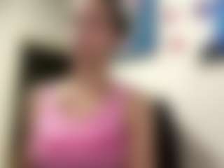 Live cam show with Niky - Mature on Camsoda