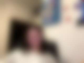 Live cam show with Niky - Spy Granny on Big Tits