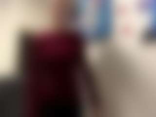 Live-camshow met Niky - Interactivetoy Granny op Camsoda