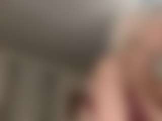 Live cam show with c04575617 - New MILF on Stripli.com
