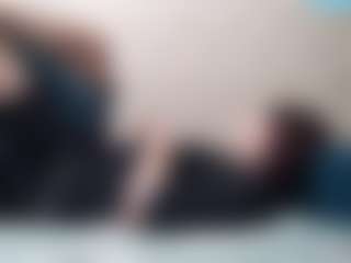 Live cam show with Eliza - Body Massage on AdultVida.com