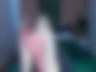 Live cam show with Catherine-Everly1 - Blue Eyes on livesuperchat.net