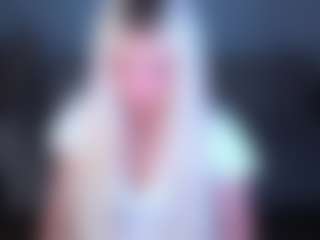 Live cam show with Catherine-Everly1 - Cuckold on SpunkLive