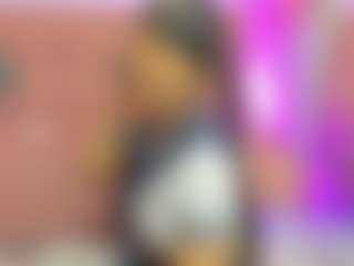 Live-Cam-Show mit Danessacronin - Brown Hair Petite auf Camsoda