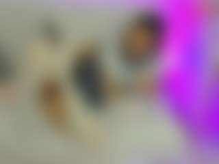 Live cam show with Danessacronin - Brown Hair Petite on Fling VIP Chat